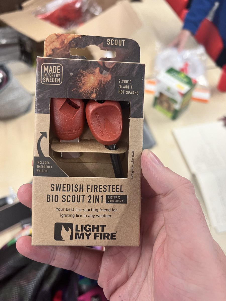Mr_Kilpatrick87's tweet photo. yesterday we were visited by Jane from @LtLScotland who showed us the safe way to start fires and how to teach fire safety to pupils. Plus we got to toast marshmallows too 🔥 @SanquharPS #LearningthroughLandscapes https://t.co/ZgC6Ij7WPR