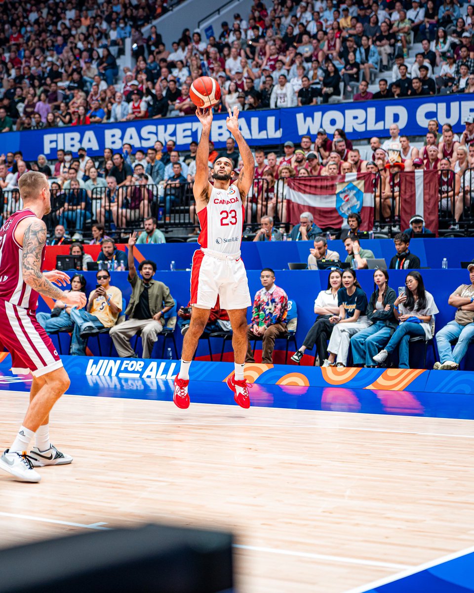 CanBball's tweet photo. the Carleton legend putting it on 🔥
#FIBAWC | #WinForCanada | #OneTean https://t.co/5MZ7PkBvbA