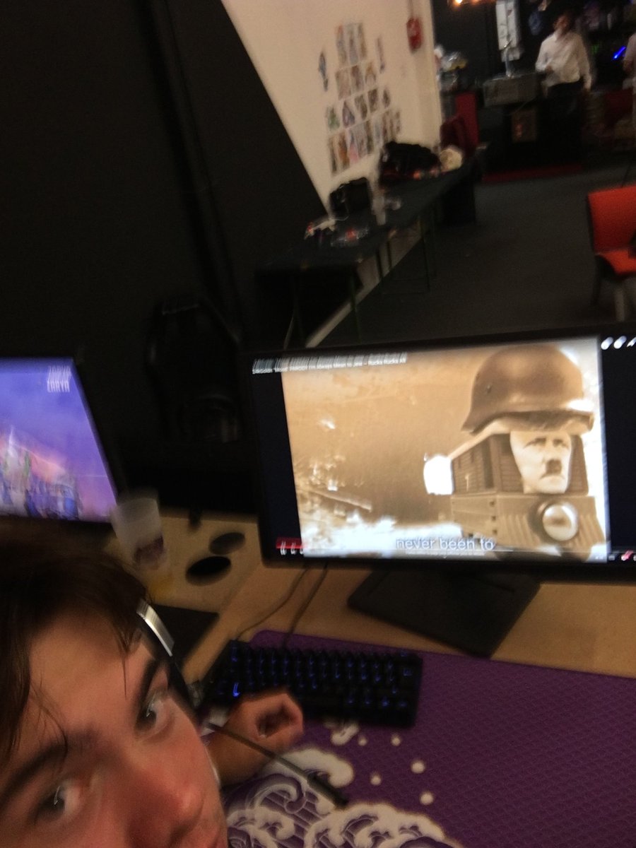 gab / versio 𓀁 tweet media