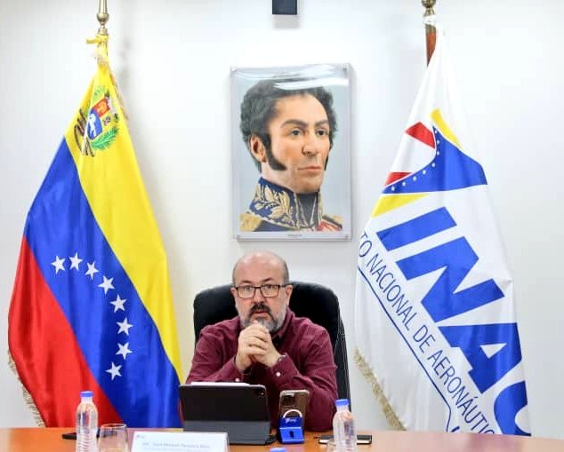 inac_ve's tweet photo. Siguiendo con la política de acercamiento con las líneas aéreas, AA🇻🇪✈️MG @JuanTeixeiraD junto a su equipo gerencial recibe al pdte de @laserairlines para conocer los planes que a mediano plazo proyecta la aerolínea, en aras de contribuir con el desarrollo de la aviación nacional https://t.co/CDrP4TNkHw