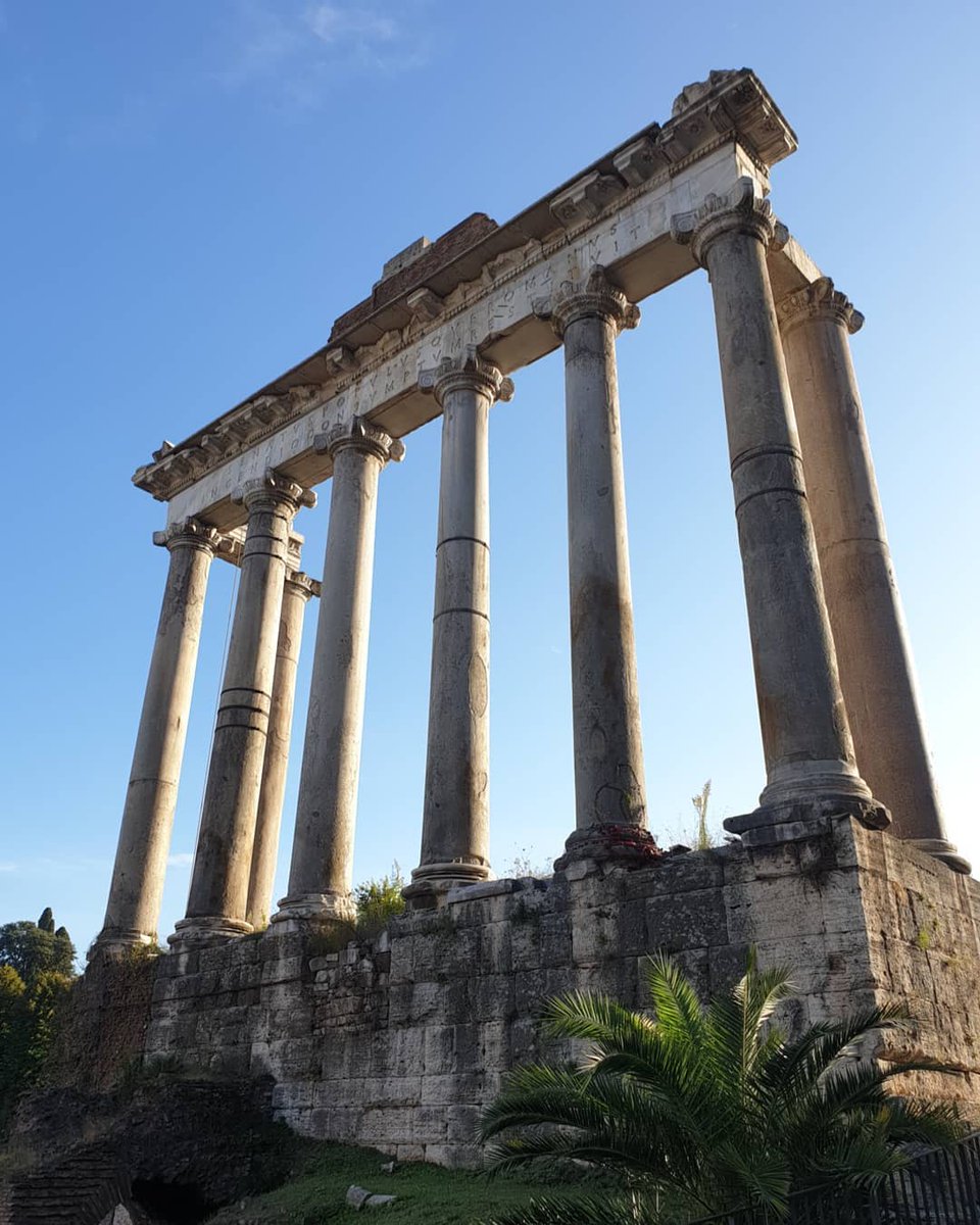 ElSergioFuentes's tweet photo. Tempio Di Saturno 🙌🏻
#architecture #Italy https://t.co/CFbG4pltJN