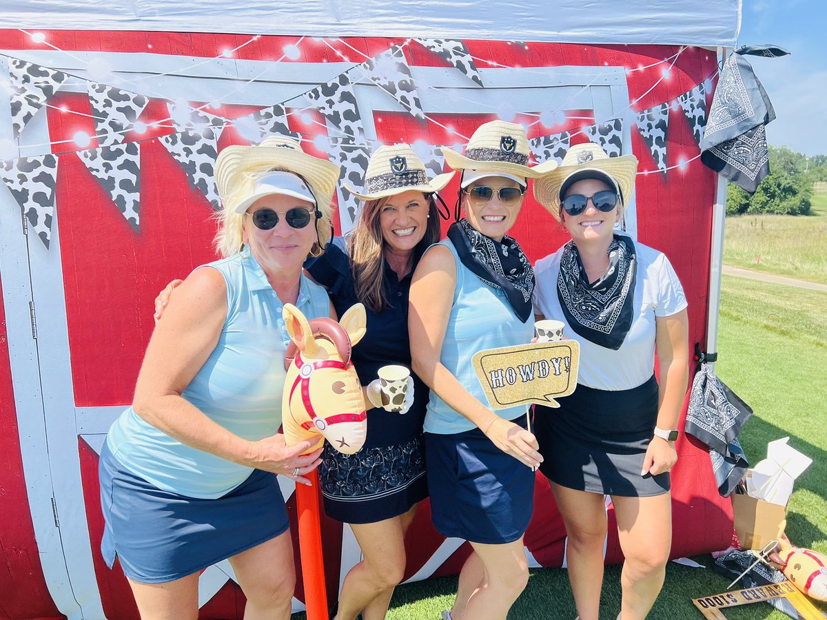 HMNArchitects's tweet photo. Such a beautiful day at Canyon Farms Golf Club ๐๐ปโโ๏ธfor the CREW KC 20th annual golf tournament. โณ๏ธ Sarah Wesely was proud to co-chair the event while Cynthia Weber and Madison Flowers, NCIDQ hydrated and entertained golfers at the 18th Hole #CREWKC #golfing #HMNArchitects https://t.co/uHYPt8Thod