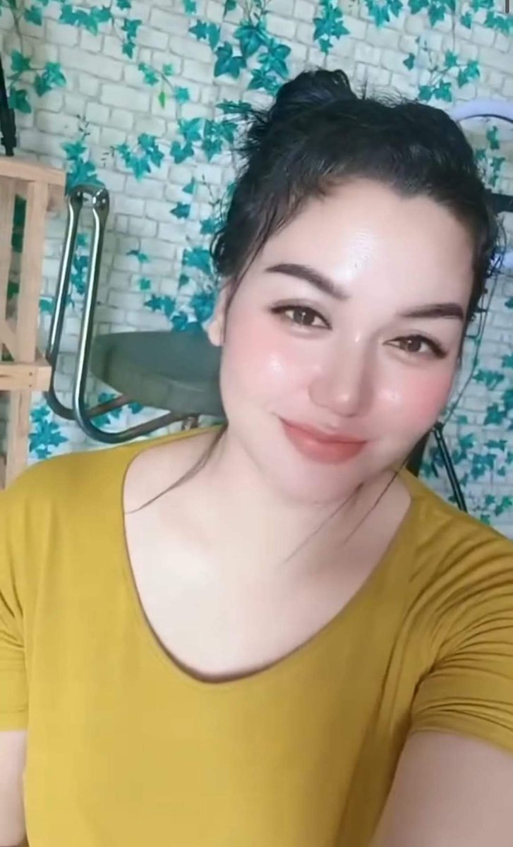 MamahSiskaa's tweet photo. Yang begadang Retweet dong kak https://t.co/llA8GPufYp