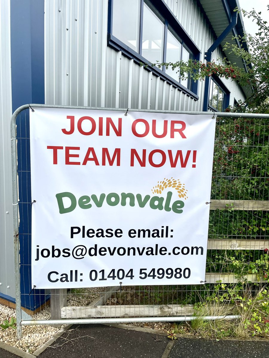 Join our team now! 

New sign put up near our soon to be finished premises.

Opposite the gym.

#bakingbetter
#teamdevonvale