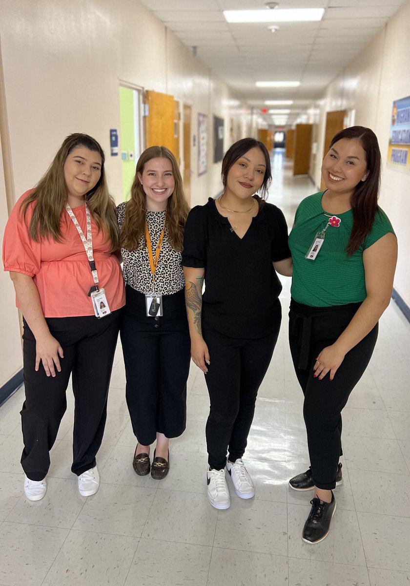 Please help me welcome our new Utep Social Work Interns for the school year 2023-2024!! 😁 We are grateful that you have chosen us to guide you as you expand your professional growth and education! Caroline, Kaitlyn, Cassi, and Valeria 💙🧡