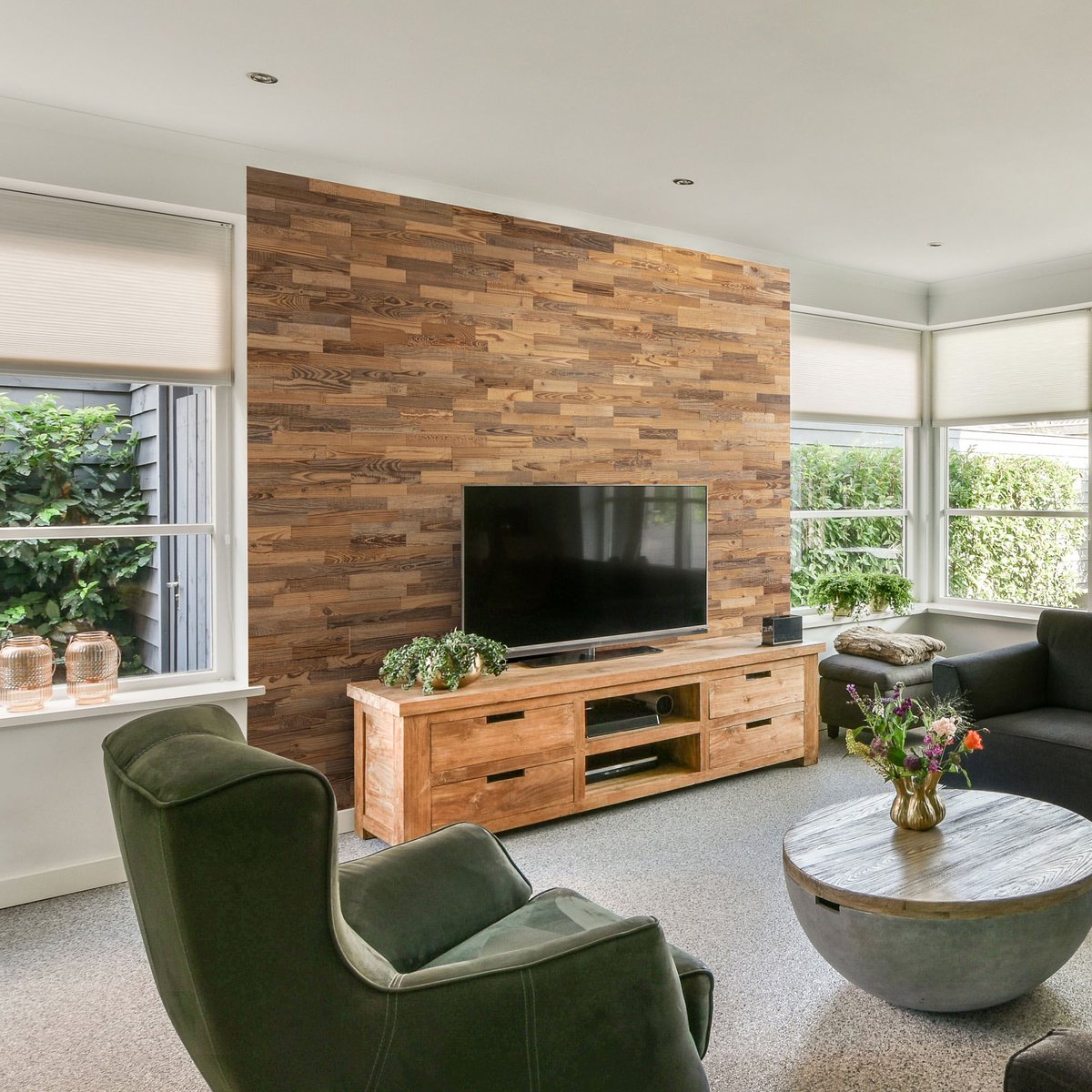 Audrini_Living's tweet image. Give your walls a WOW factor. 🌳🪵🏡

Out Of The Box Solution 🎁
Caring Customer Service ⭐️ 
Free UK Shipping 🚚 
High Quality Materials ✅
Poduct Samples Available 📦 

#decorativewallpanels #homedecor #wallpaneling #woodpanels #woodwallpaneling #interior