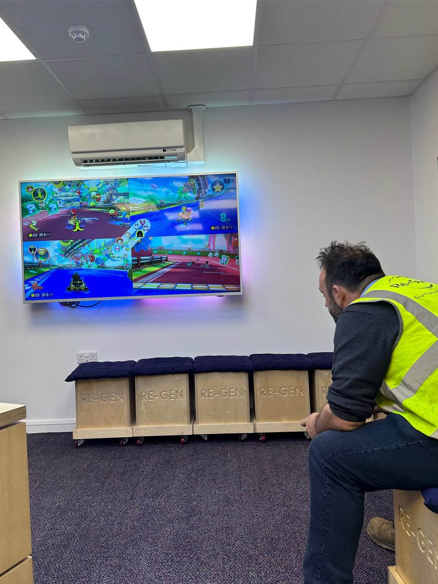 Regen_ltd's tweet photo. Mario Kart competition🚗
We had a lot of fun competing against each other to try and win the trophy from Noel, our payroll officer. Needless to say, Noel still holds the title (for now).
#regenwaste #ourfutureiscleaner #mariokart https://t.co/qRCk3JC54A