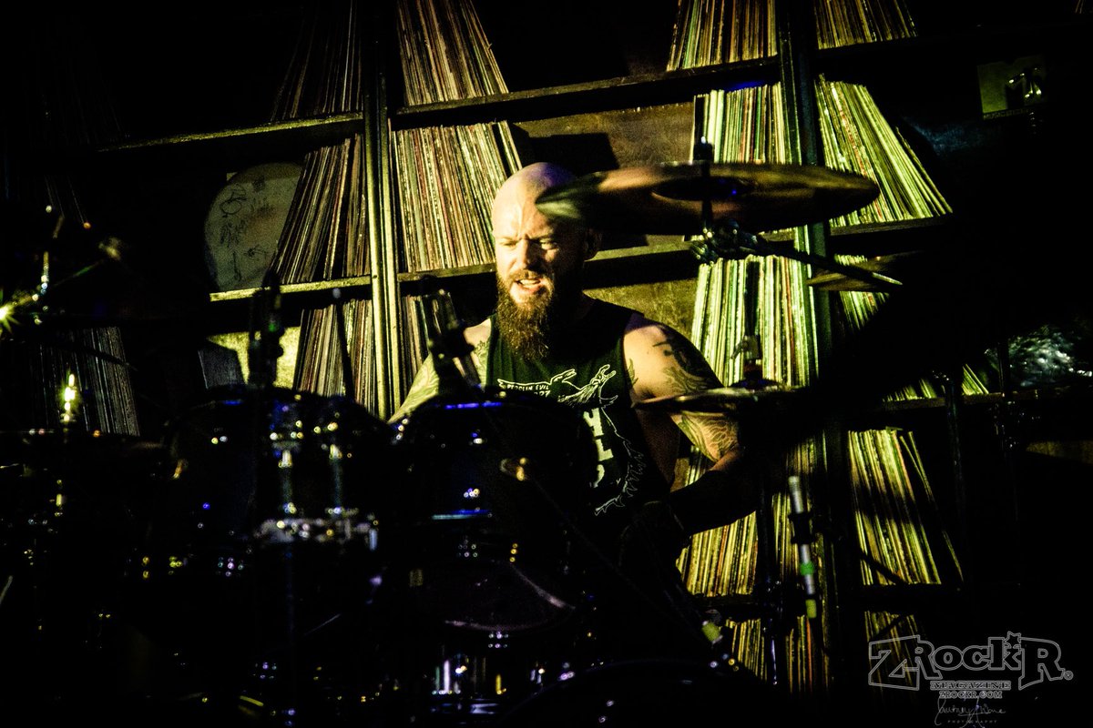 Happy Birthday <a href="/Zackattack666/">Zack Simmons</a>
2 days until tour kickoff!
📸: <a href="/cwphotographylv/">Courtney Ware</a> for @ZRockR1