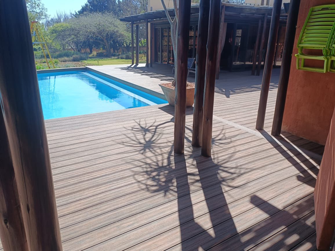TheCompositeCo's tweet image. Supply &amp;amp; Installation of a new Composite Deck.

📍 Mooikloof, Pretoria.
🎨 Antique Brown Colour.

Contact us today for your free quotation ⤵

📲 +27 10 025 3559
📩 Quote@thecompositecompany.co.za
🌐 thecompositecompany.co.za
.
.
.
#deck #compositedecking #wpcdecking #wpcsupplier