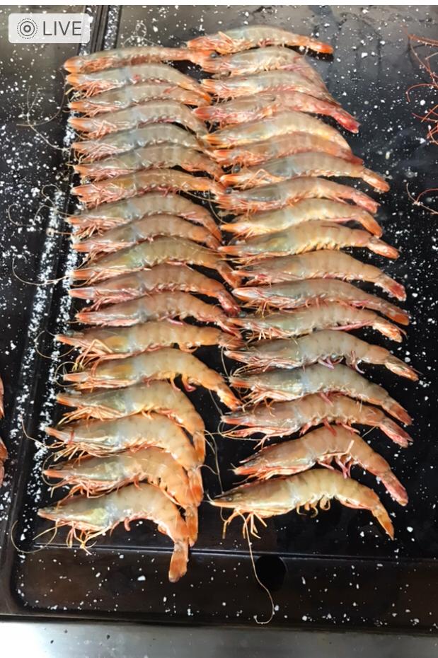 ChipironToledo's tweet photo. Despídete por todo lo alto de agosto y de las vacaciones con #ElChipirónDeToledo.  Visita tu restaurante favorito, #ElChipirón, donde las penas se llevan mejor y los problemas se relativizan al dejarse llevar por el buen ambiente que se vive en nuestras instalaciones de #Toledo. https://t.co/wP2PU6TxDE