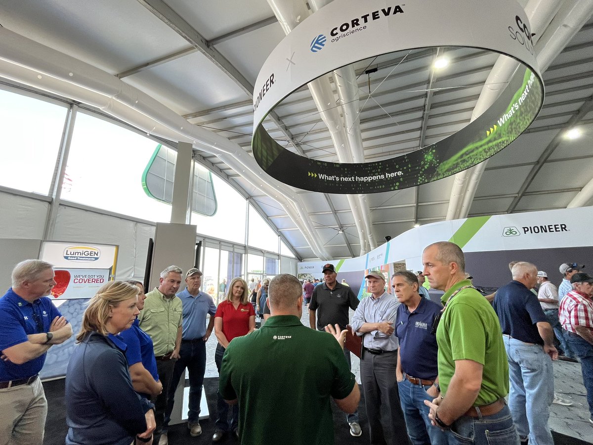 Chris Riley tweet media