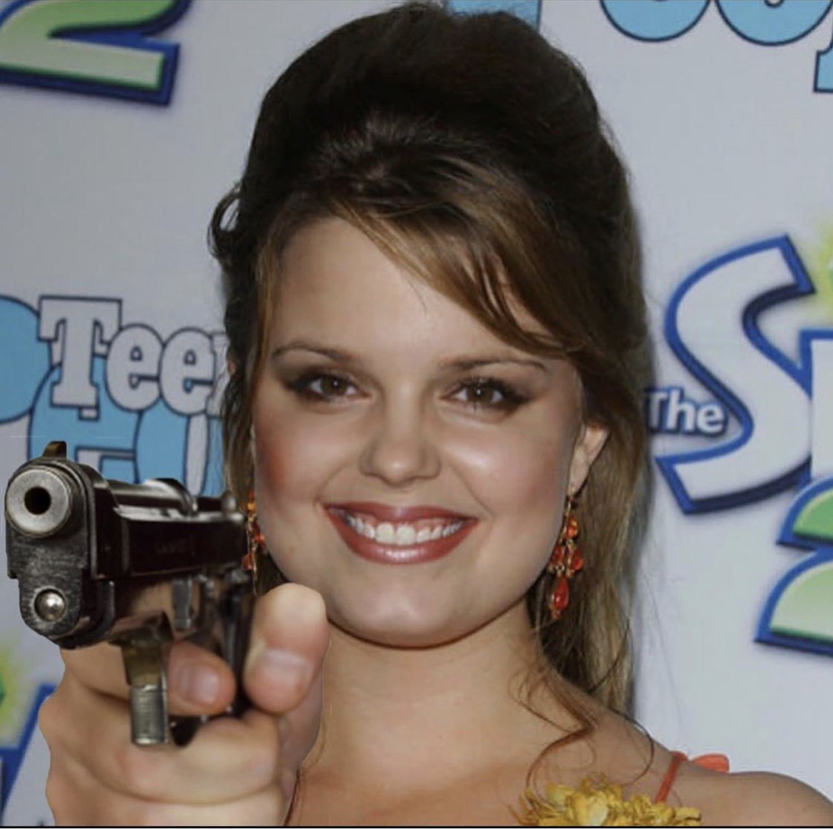 HERMITindaWOODs's tweet photo. How it feels when recipe tiktok people are telling me not to stir the most egregious looking mix of ingredients https://t.co/7FCQ3FWDot