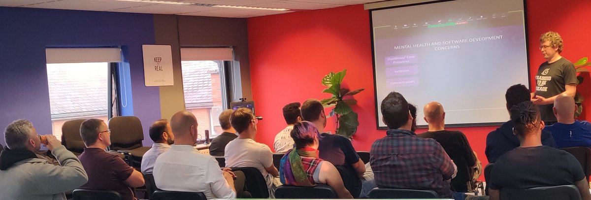 DevopsNotts's tweet image. A great turn out for this month&apos;s DevOps Notts! 

Andy Shaw is sharing his journey about mental health, the tech industry and himself 💙

#devops #tech #mentalhealth