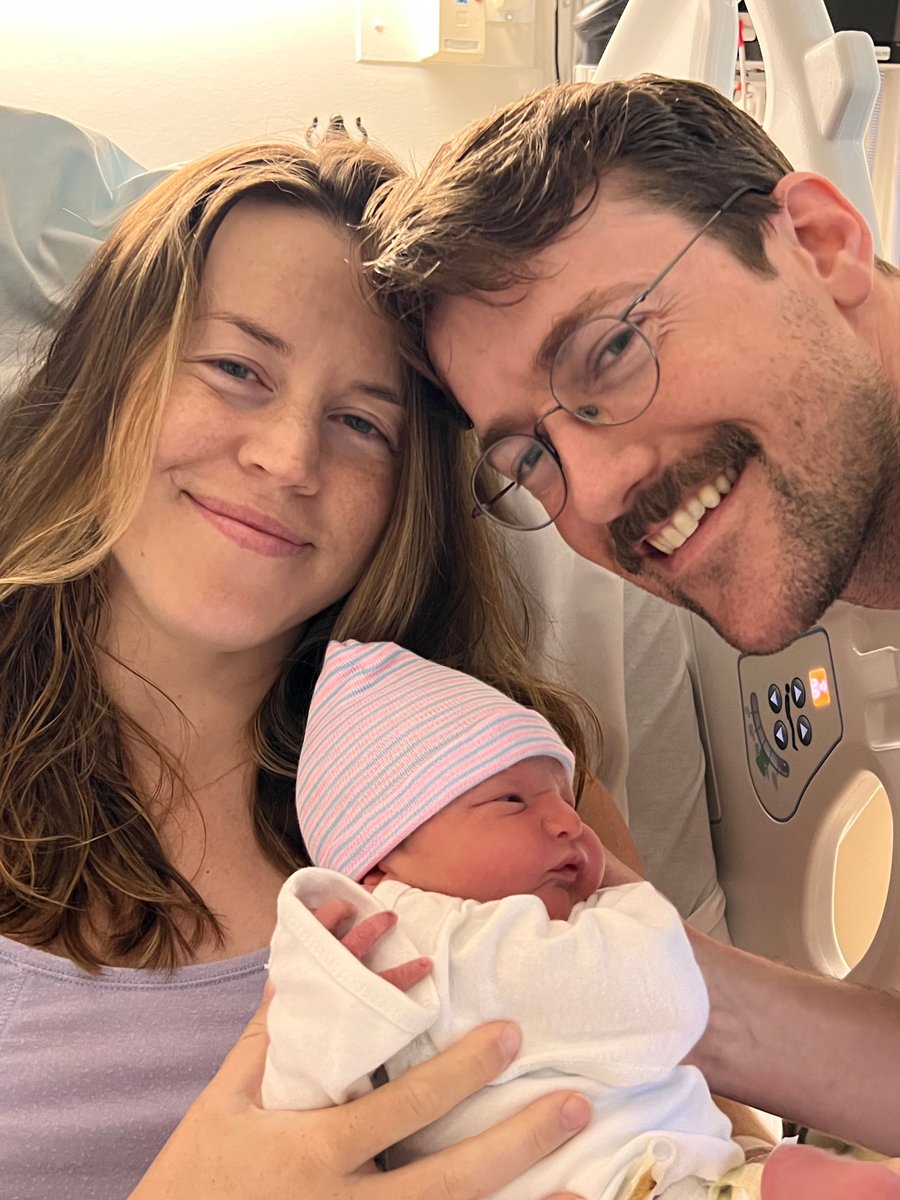 No episode this week... because Brent's baby arrived! Some scary moments during delivery, but everybody is doing great now.

Stay tuned for the interview with Peter Watts in the near future!