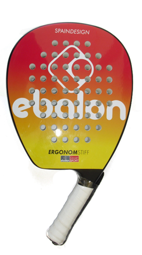 elpadelesasi's tweet photo. La pala "ergonómica" (forense) 

De la pala sin agujeros, en el grupo de Telegram 

https://t.co/1qUmqFUB7H

hemos pasado a esto:

¿Cómo la llamaríais? 

A. Ortopédica
B. Pala de jamón comida
C. Fiat múltipla de las palas
D. Cuchillo carnicero
E. Su propuesta aquí --> https://t.co/oHoUzwUW5j