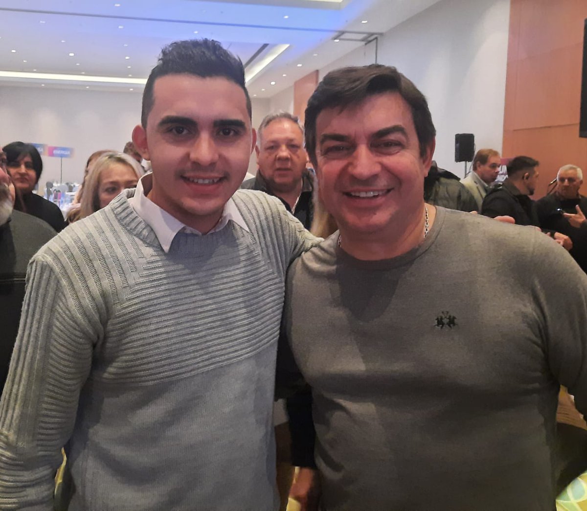 MUPArgentina's tweet photo. SE AFIANZA LA UNION EN MENDOZA #mupmendoza 

👉 Jona Ferreyra, secretario general del #mupmendoza  participó del primer encuentro de mesas técnicas de este espacio político.
👉El MUP fue la única organización social presente junto al candidato a Gobernador Omar De Marchi. https://t.co/iCOVImx8AX