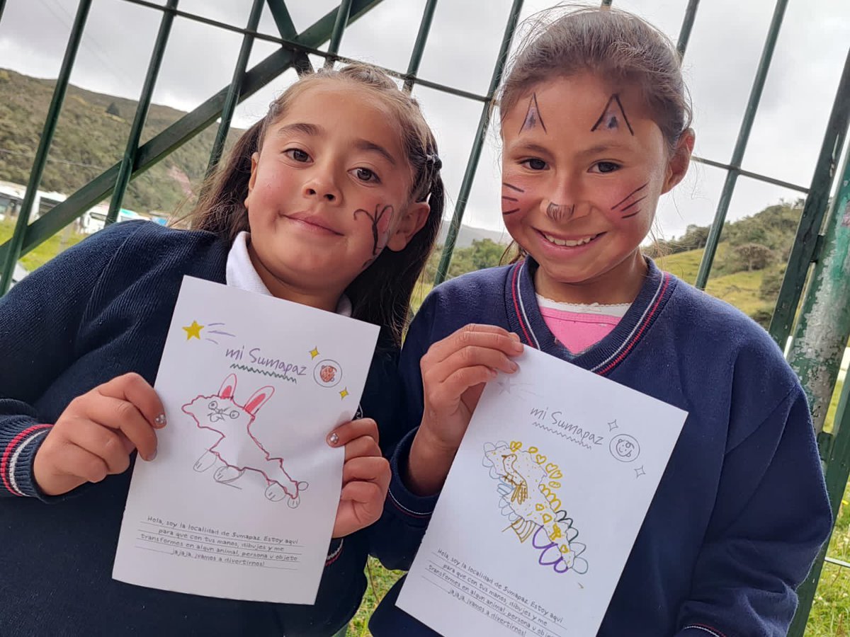Educacionbogota's tweet photo. En la jornada de "Convite Frailejónico por la Paz" de la #RedEsPaz las estrategias #JER #Incitar #ProgramaECO #IdeasdeCampoyCiudad y #Familias #OCE y #Simonu compartieron experiencias y saberes para seguir construyendo escuelas cómo territorios de Paz.✨🍃 https://t.co/8xZCUrhAXL