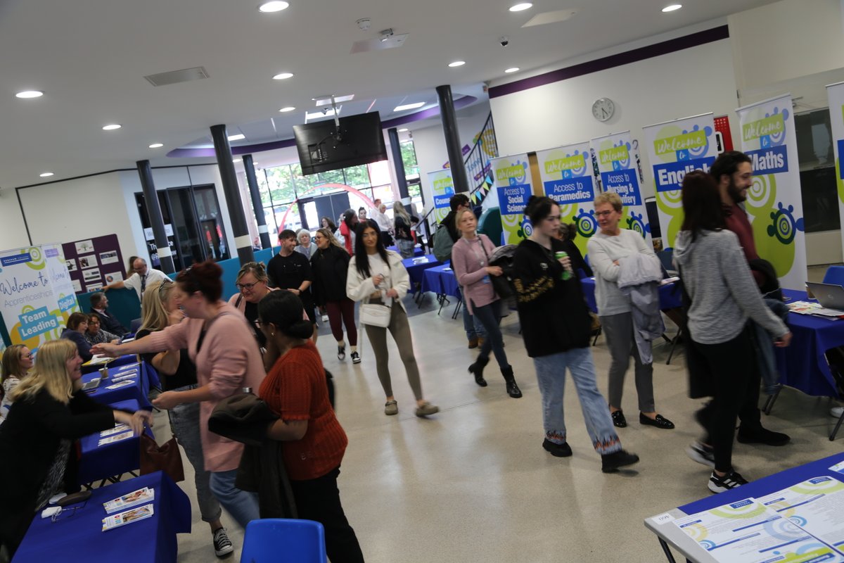 Runshaw Adult College tweet media