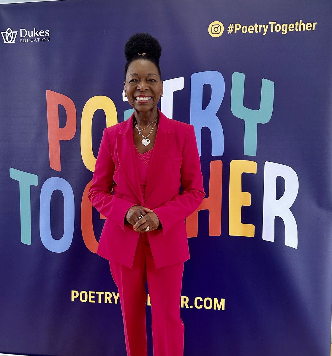 Great to be at the launch of #PoetryTogether at @FieldingPrimary School and to hear some amusing poetry recitals from both children and their grandparents. Proud to be the Greater London Lieutenancy Champion to promote this important project ⁦@Poetry_Together⁩