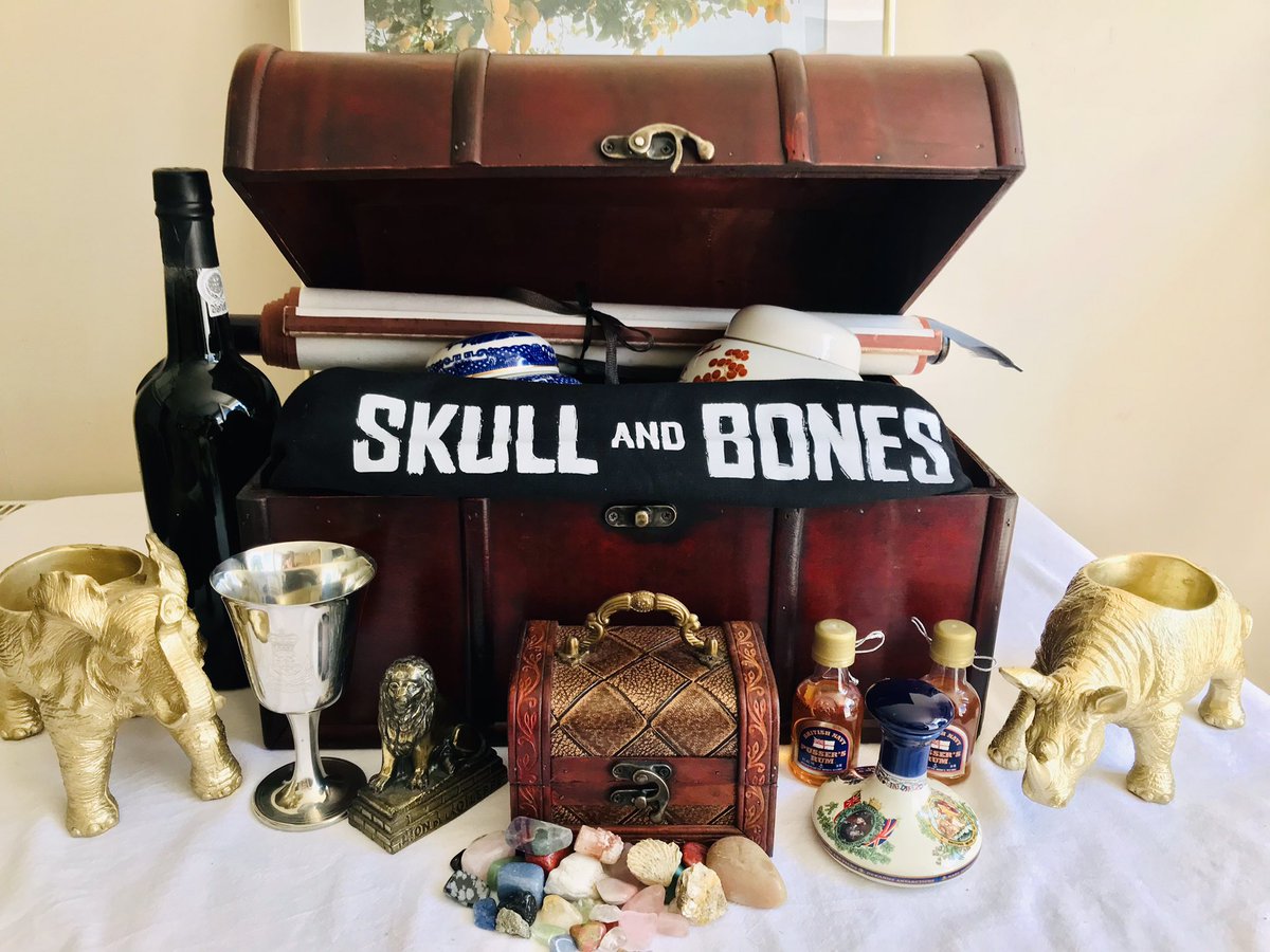 I’ve been part of the #SkullandBones Insiders Programme for over a year, and was recently added to the Keepers crew.  Got this today, courtesy of the <a href="/skullnbonesgame/">Skull and Bones</a> team over <a href="/ubisingapore/">Ubisoft Singapore</a>! Blown away. 🙏

Closed Beta was a blast and I’m looking forward to what comes next! 🏴‍☠️🦛