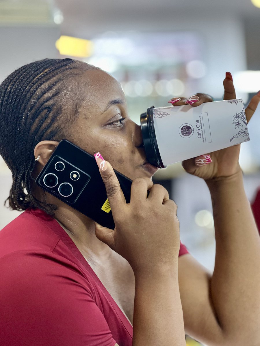 lindaibeh2's tweet image. That feeling you get when #Infinixmobile tells you, you have won the device. The past few months, I have had the pleasure of being one of the #betatesters working on the  #infinixnote30VIP device. The wait is finally over. #infinixmobile Dey for you.