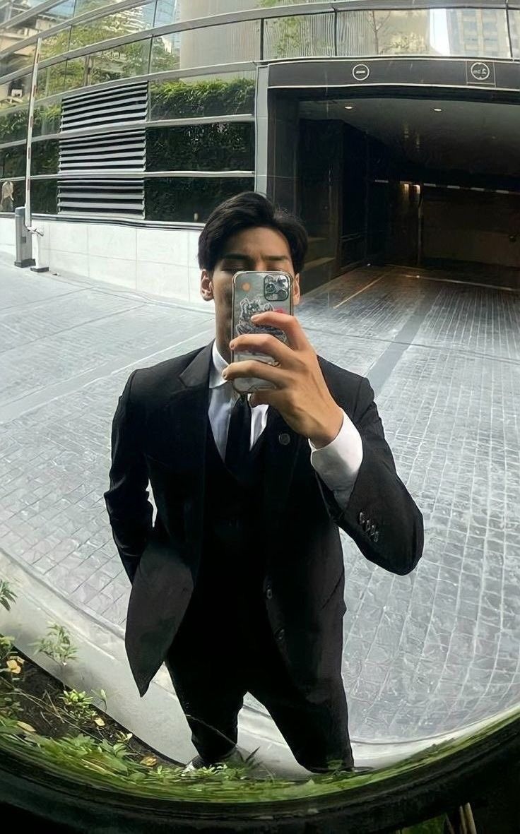 𝐉𝐀𝐘𝐃𝐄𝐍 (@thepentupoc) on Twitter photo 