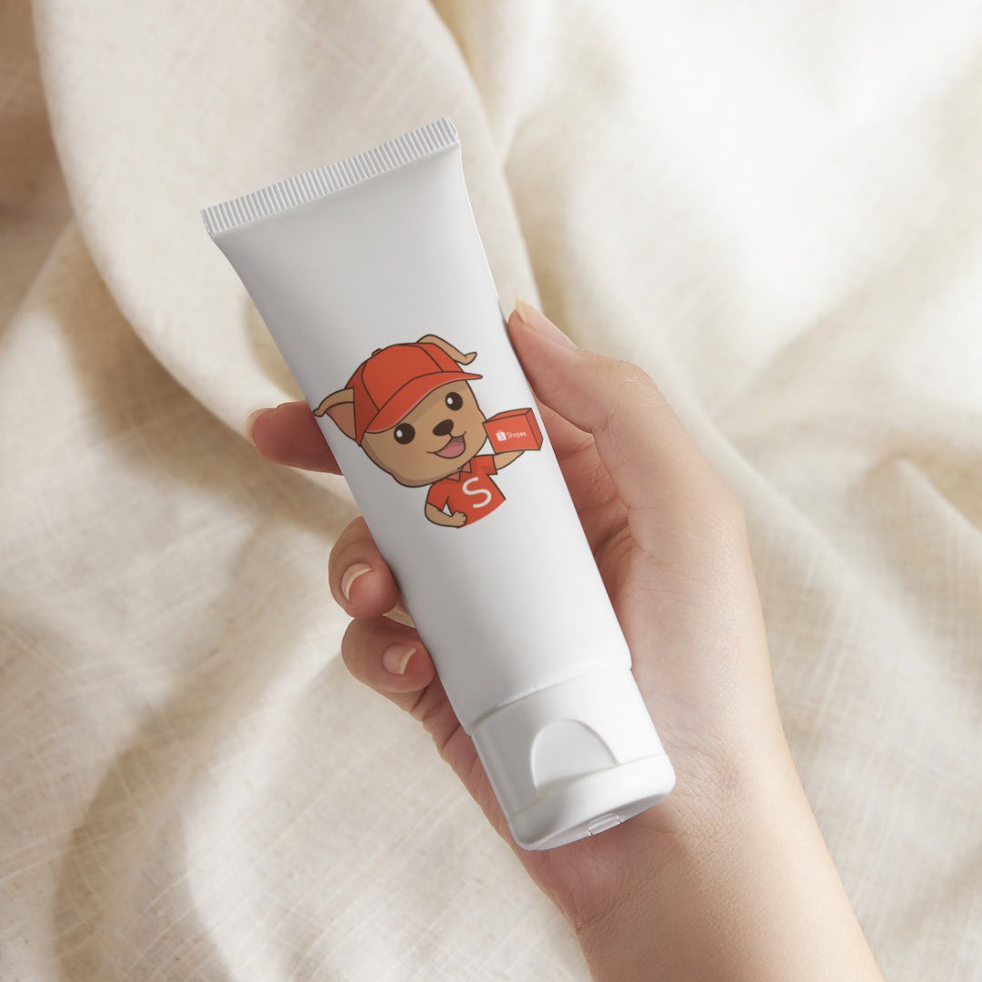 Gomeszinha16's tweet photo. @shopee_br Eu faria uma linha de skincare do Shopito, nem preciso usar uma boa campanha de marketing pra convencer. O produto se vende sozinho e tenho certeza que todo shopeelovers compraria. Tô certa? 🤩 https://t.co/IKBSylFlMV