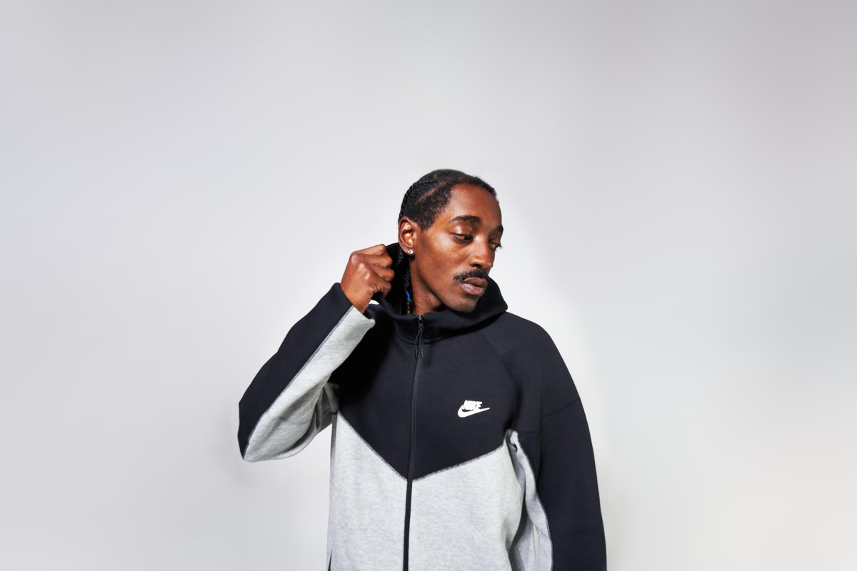 hibbettofficial's tweet image. The premium fit ready for any situation! 💯 

🍃 Nike Tech Fleece available now! 🍂 

Link: bit.ly/3OXq1OR 

#nike #techfleece #outfit #fashion #clothing #season