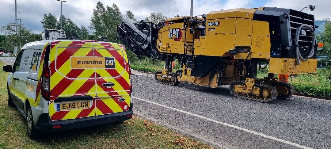 FinningNews's tweet photo. Our paving team have been out on the road (literally) with our Cat® PM620 demo machine, providing customers the opportunity to see the key features and benefits of our planers for themselves.

#DemoMachine #Planer #Planing #Paving #RoadConstruction #Caterpillar #FinningUKIreland https://t.co/d1IFCAMjFu