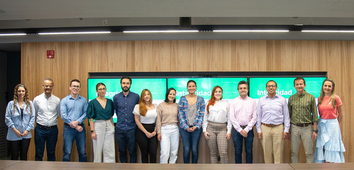 #HoyEnEAFIT asistimos al acto de reconocimiento 👐 de los representantes estudiantiles y profesorales del Comité de Ciencia, Tecnología e Innovación de pregrado; y Desarrollo Profesoral de la Universidad.