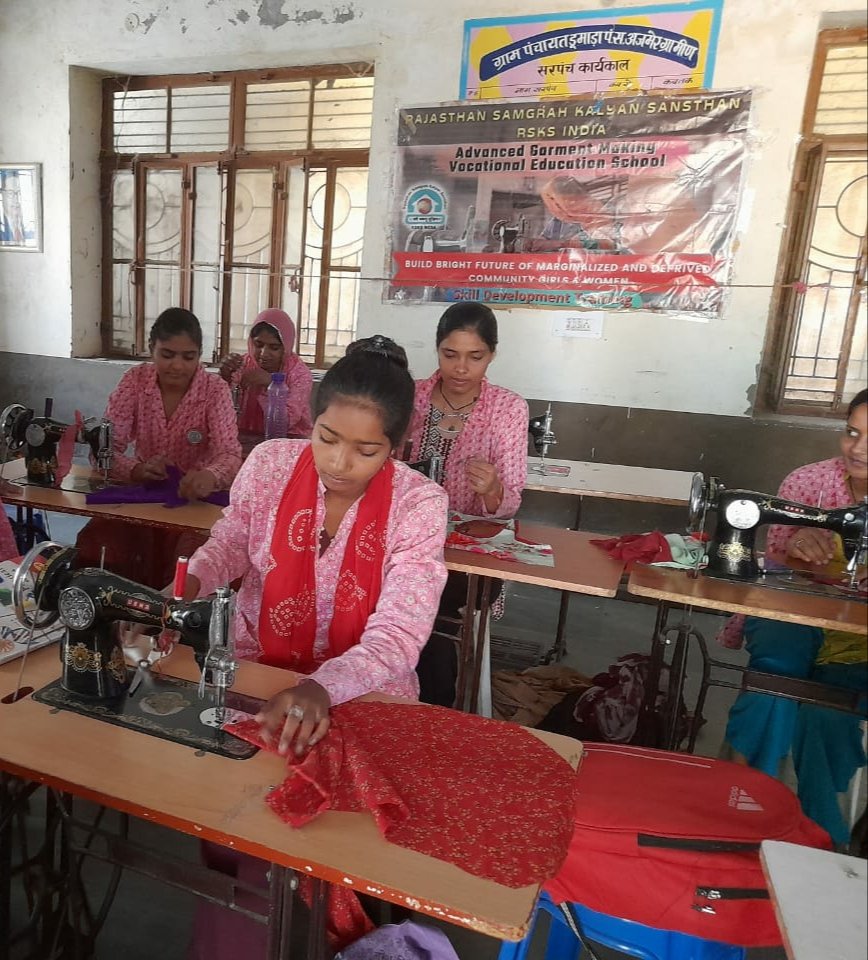 RSKSINDIA's tweet photo. Sewing Skill Training !!!

RSKS team members are teaching sewing skills through theoretical as well as practical sessions. Through this sewing vocational educational school they will become self-sufficient and self-reliant. Team members teach them marketing skills also.

#rsks #sewing #marketing #skills #theoretical #practical #ngo #rsksindia
