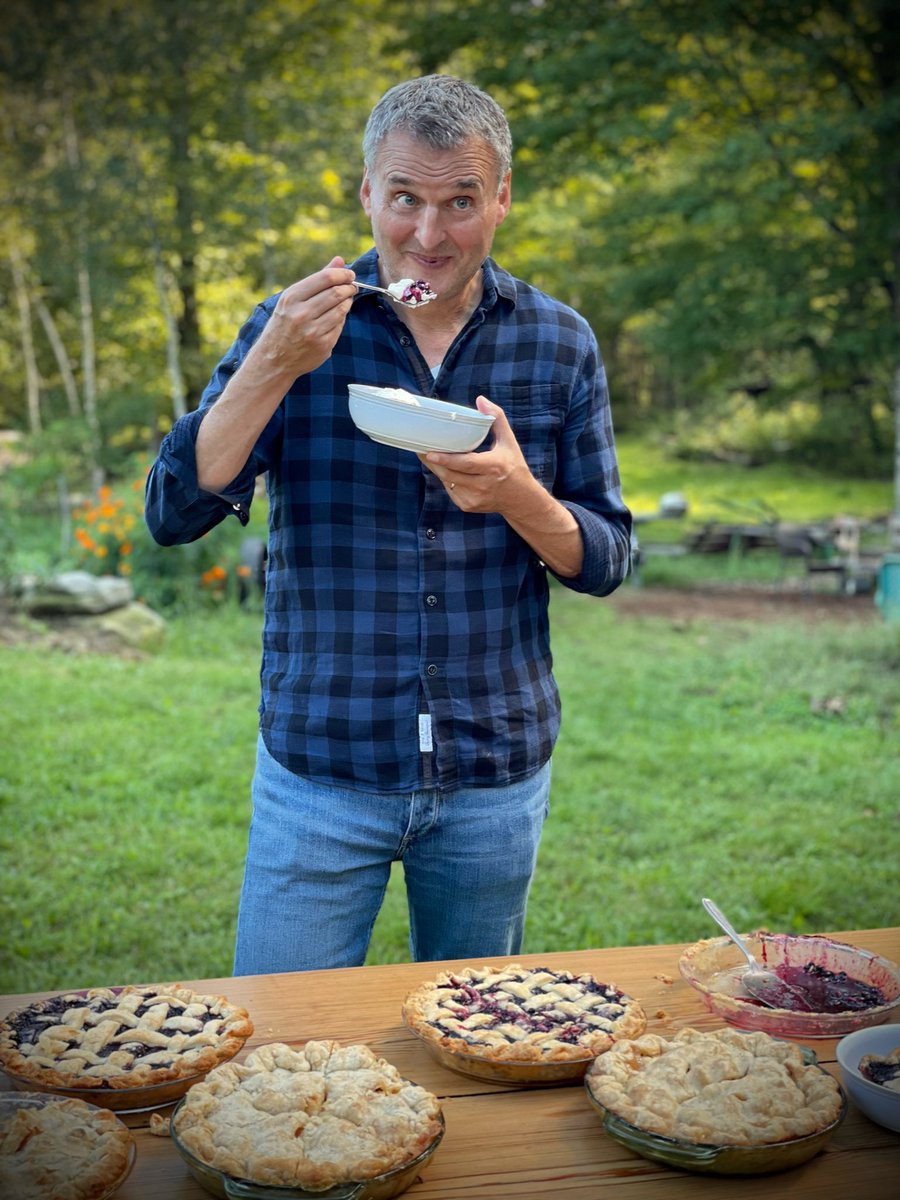 PhilRosenthal's tweet photo. I love Maine in August. And pie! https://t.co/K2cNC6TOgg