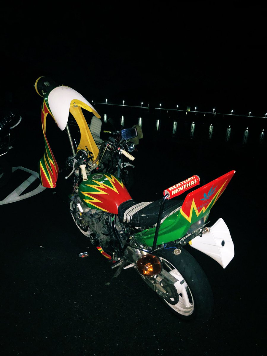 単車のベストショットはやっぱ左後ろよね