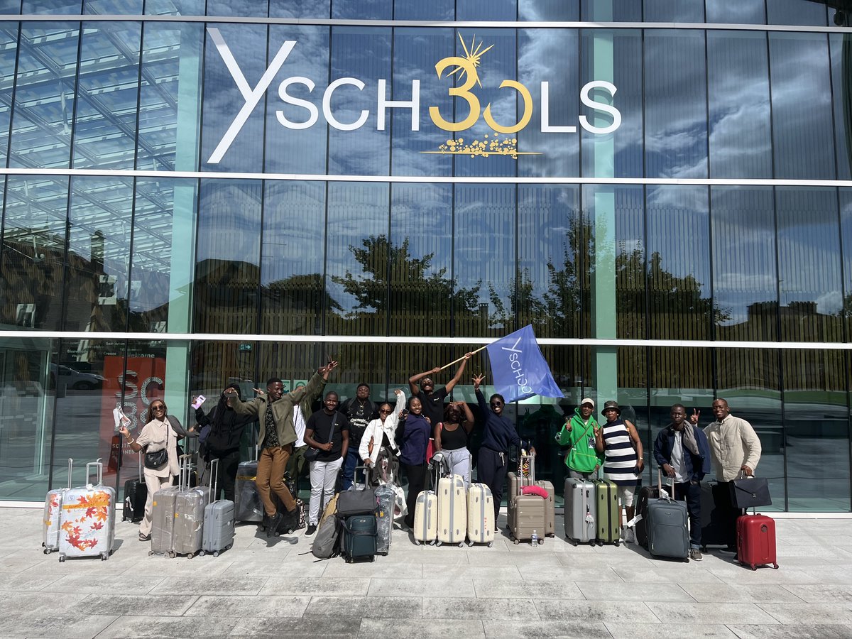 🔝 Chaque année, nous accueillons des étudiants de l'EIME qui viennent poursuivre leurs études à <a href="/SCBS_edu/">SCBS</a>  ! Vendredi dernier, une délégation d'étudiants se sont rendus à l'aéroport Charles de Gaulle pour accueillir les "petits" nouveaux ! 

BIEN-VE-NUE #France et à #Troyes !