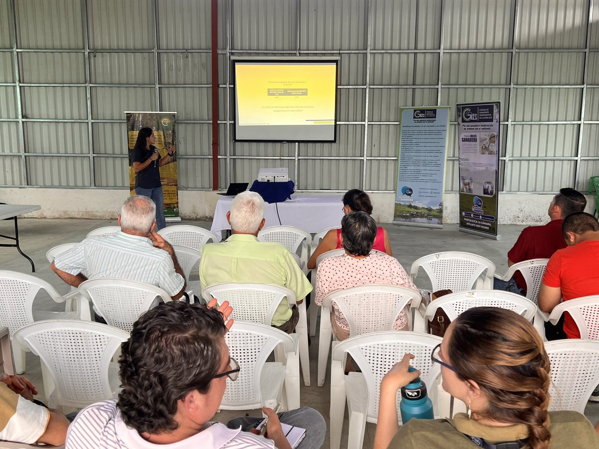 #Enestemento: estamos presentándoles a los y las ganaderas de la zona sur del país, cuáles han sido los avances del proyecto y formándoles sobre el Manual de Buenas Prácticas en finca para exportar su carne a la UE.