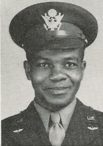 flygirlkelley's tweet photo. Aviation + History=🫡 https://t.co/AC9D4XCcEs #aviate #USAhistory #tuskegee #redtailsquadron #CAF https://t.co/zNxjLlcAo1