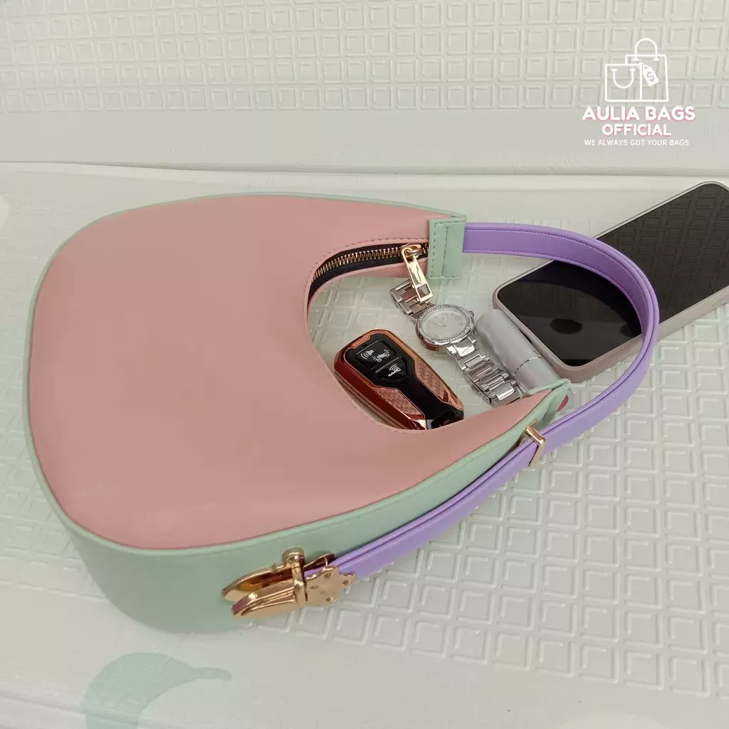 racunowren's tweet photo. Alinska Shoulder Bag โจ
๐ https://t.co/WG7TsSBfWT
#ootd #tasbahu #tasmini #shoulderbag #racunshopee https://t.co/rgeP1NSSPM