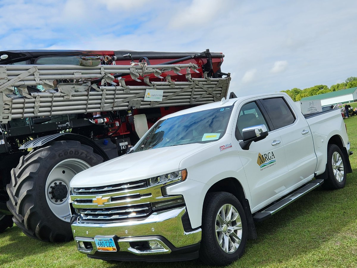 MRGALLC's tweet photo. A huge thank you to Barnesville Potato Days for the amazing parade! We had so much fun seeing all the kids enjoy all the floats and talking with our local farmers! We cant wait for next year!
#MRGA #MapleRiverGrainandAgronomy #barnesvillemn #barnesvillepotatodays #parade2023 https://t.co/uin5mplcIW