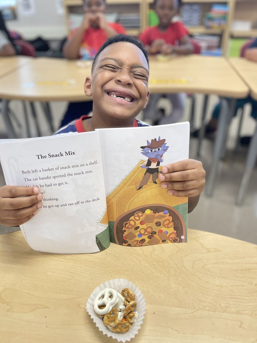 MsCWashington2's tweet photo. We’ve been reading about The Cat Bandit, and how he stole The Snack Mix!!! We had snack mix last Friday! 🥨 https://t.co/ouHUhy3bQ7