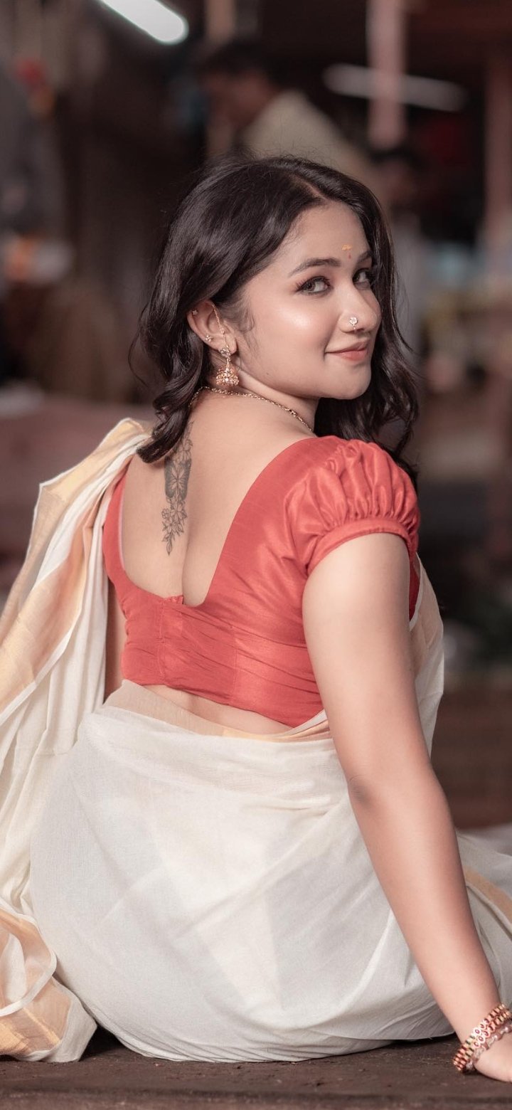 F4tjujVX0AMhQ2K?format=jpg&name=large