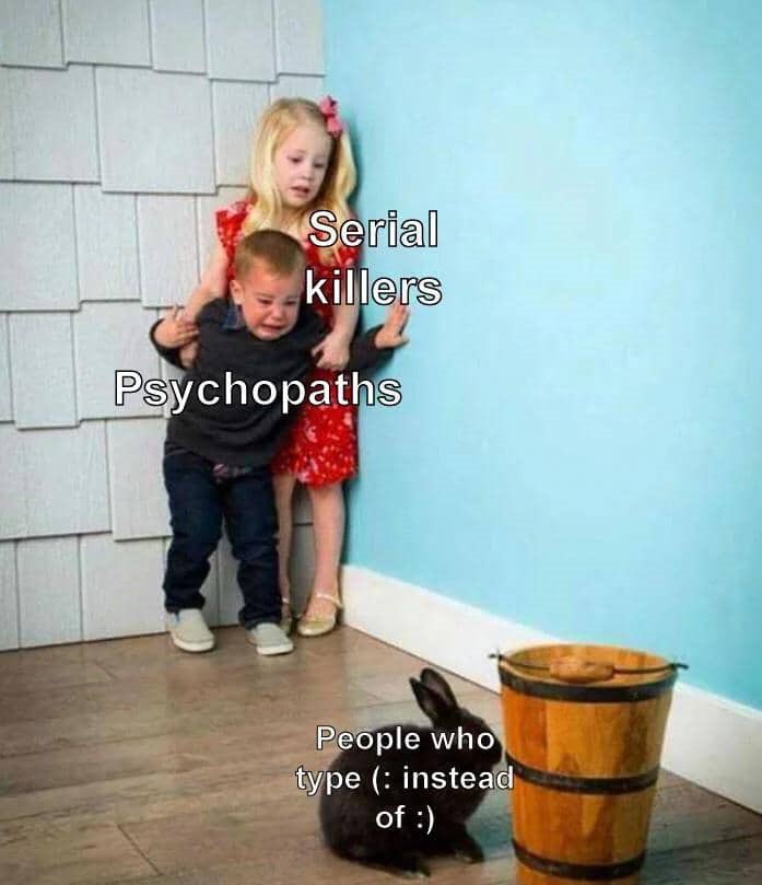 F4tk7RJX0AAIboi?format=jpg&name=900x900