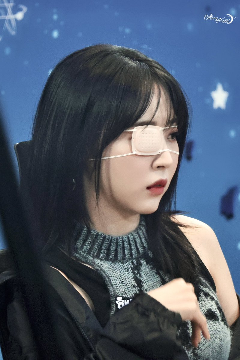 moonbyul pics tweet media