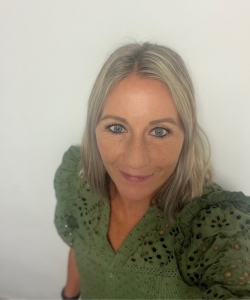 suffolkgiving's tweet photo. We're pleased to welcome Emma Bailey to the team, as Communications &amp; Digital Content Manager.

" I'm excited &amp; proud to be joining this wonderful team 
 &amp; really looking forward to sharing my skills and knowledge to support all the great things we do in this wonderful county." https://t.co/FgphP0aI4c