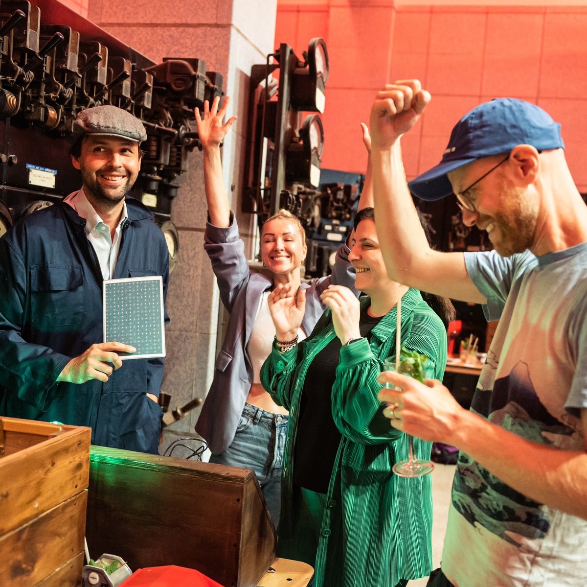 Are you ready to discover Battersea Power Station’s very first escape room? ‘Escape The Power Cut’ has arrived at Control Room B, taking place every Saturday at 1.30pm and 3.30pm ⚡🍸

Get your tickets now > bpwrstn.com/escape-room

#BatterseaPowerStation #ControlRoomB