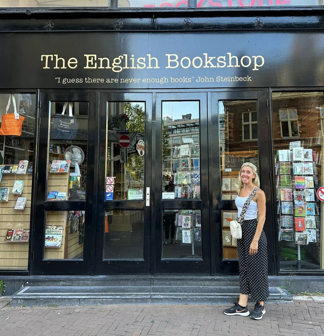 ChartersEnglish's tweet photo. An English teacher always sniffs out a good bookshop! Mrs Draper-Arif found a great one in Amsterdam this summer... The English Bookshop is a small cut-price English book outlet on Kalverstraat. "I guess there are never enough books." ๐ #unityrespectexcellence https://t.co/ylnyEQPESj