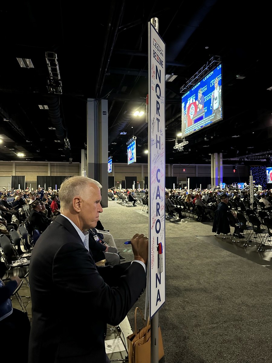While at #ALConv2023 to welcome #LegionFamily members to Charlotte, <a href="/SenThomTillis/">Senator Thom Tillis</a> took time to sign The American Legion Department of North Carolina sign.