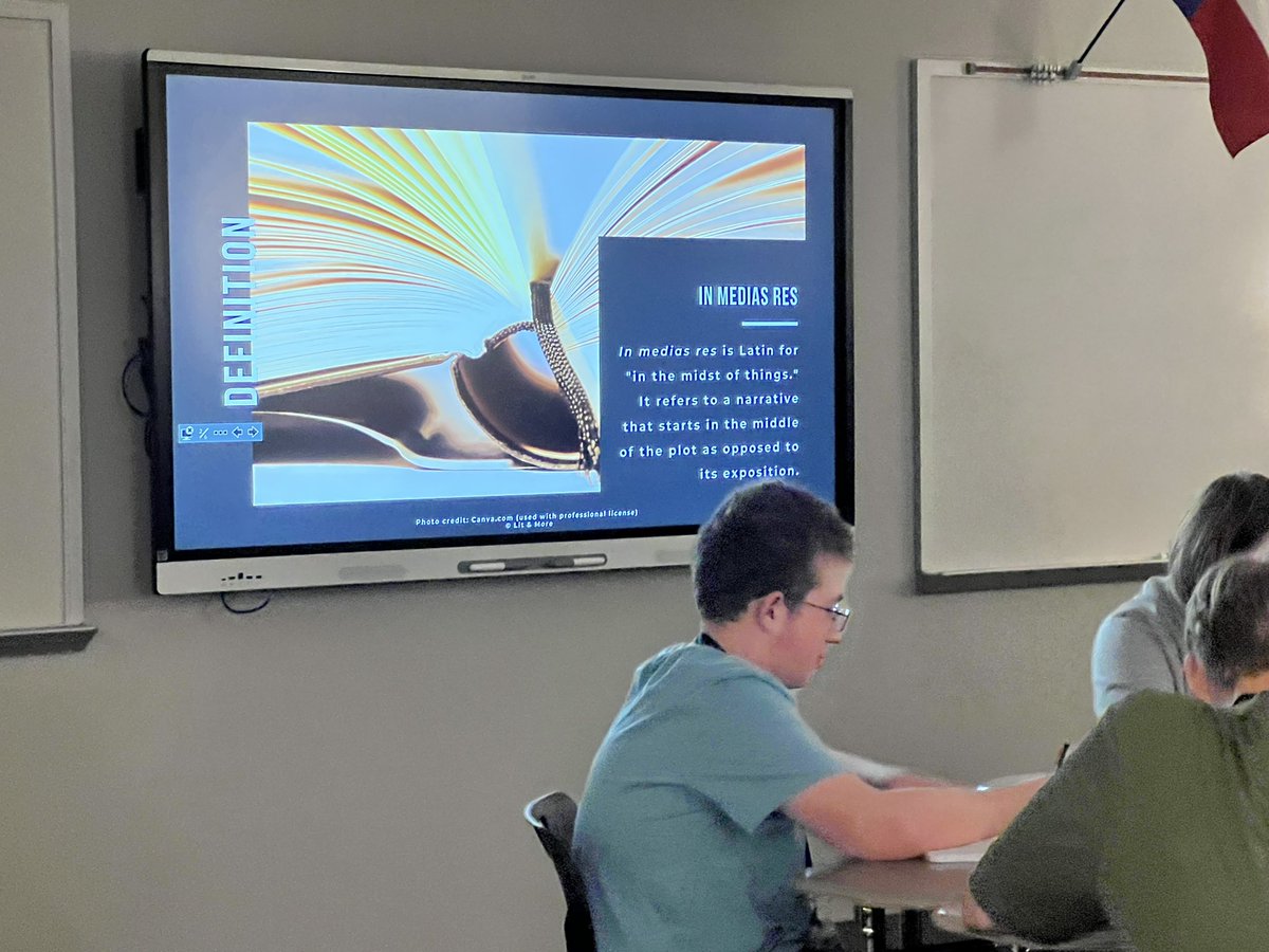 TISDTSA's tweet photo. Todays TSA Learning walk includes…
Owls at @LSCTomball getting ready for their first class,
IN MEDIAS RES,
Summer Reading Reflection,
Understanding Geography! #WingsUp https://t.co/3WnLDBJhIY