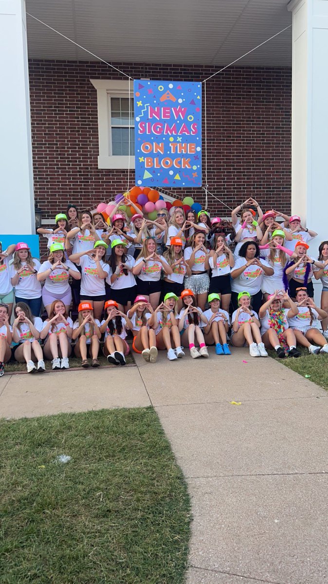 MoStateTriSigma's tweet image. NEW SIGMAS ON THE BLOCK!!!
Absolutely in love with our new members already! So excited to welcome our newest MC ‘23s!!💜