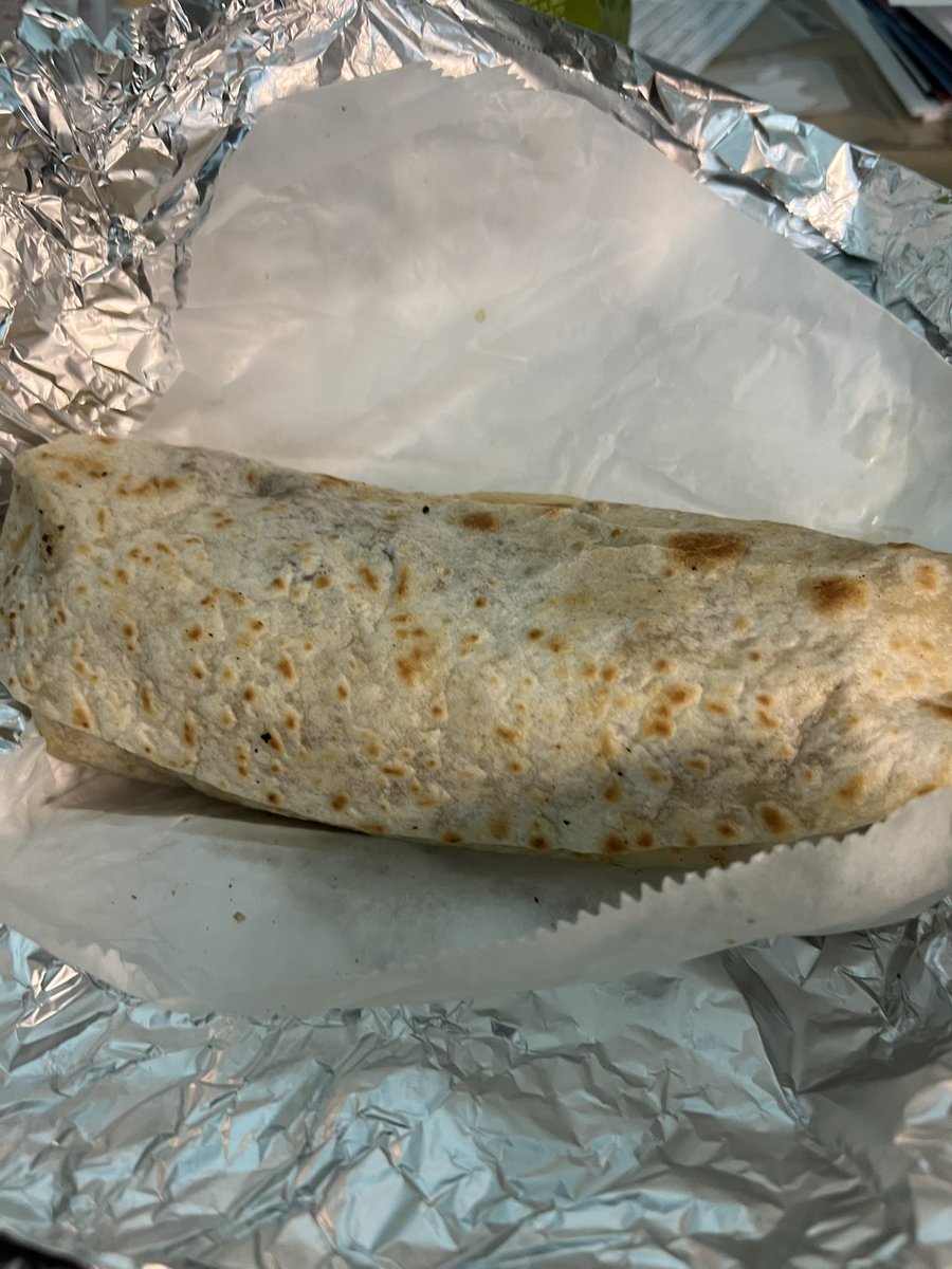 ChiefONeill's tweet photo. Oops. Forgot my lunch. Again. Mmmm. #Burritos #TacoTrucks #WhyIAmFat https://t.co/MJxoX5G628
