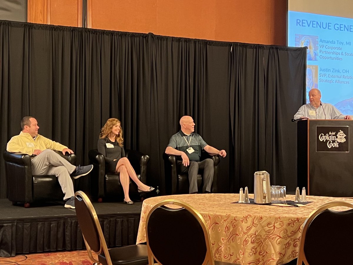 Kris Johnson tweet media